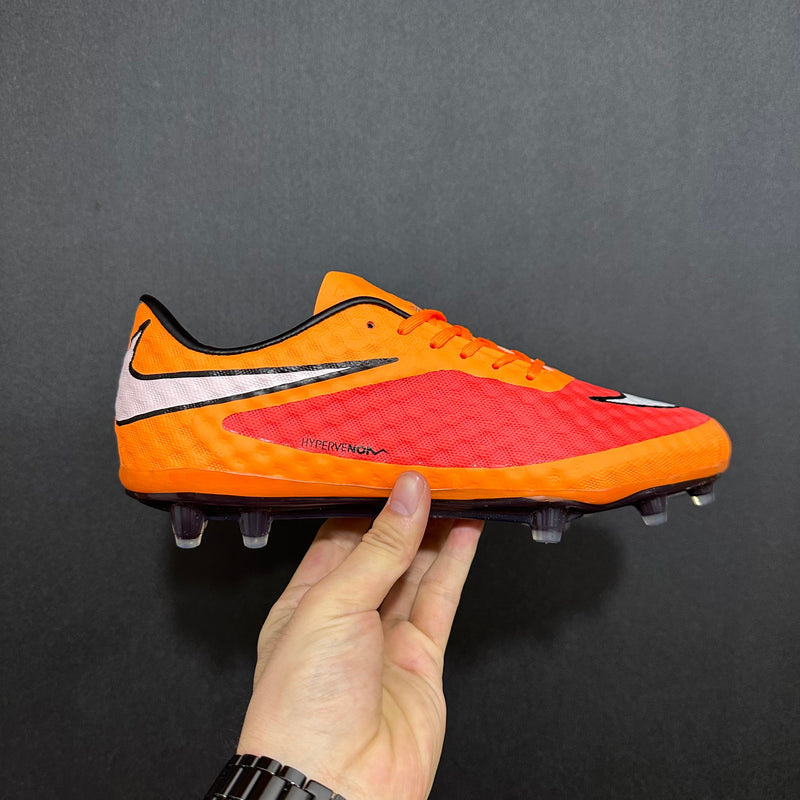 CHUTEIRA NIKE HYPERVENOM VAPOR 10 ELITE FG + MEIA E BOLSA