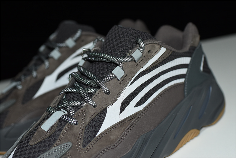 Yeezy Boost 700 "Geode"