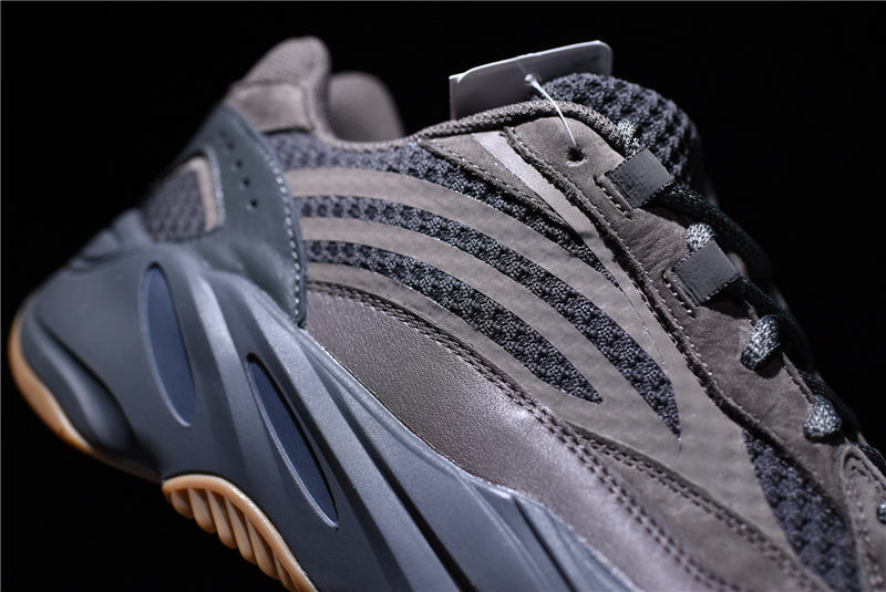 Yeezy Boost 700 "Geode"