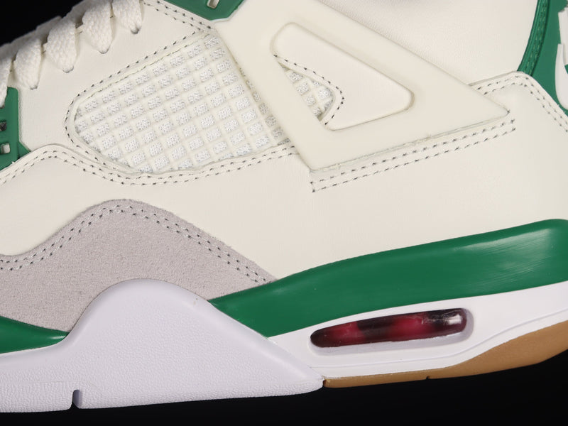 Air Jordan 4 "Pine Green"