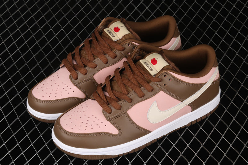 Dunk Low SB X Stussy "Cherry"